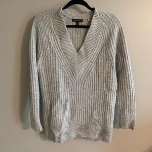 Banana Republic v neck sweater